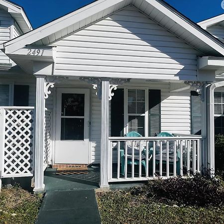 Charming 2 Bdr 1 Bath Home Fenced Byard N Pensacola Pet Friendly Close To Bases المظهر الخارجي الصورة